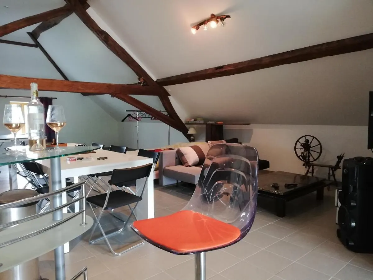 La Grange Bonal Apartment Saint-Laurent-du-Pont Homestay