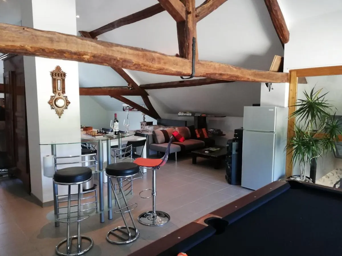 La Grange Bonal Apartment Saint-Laurent-du-Pont Homestay